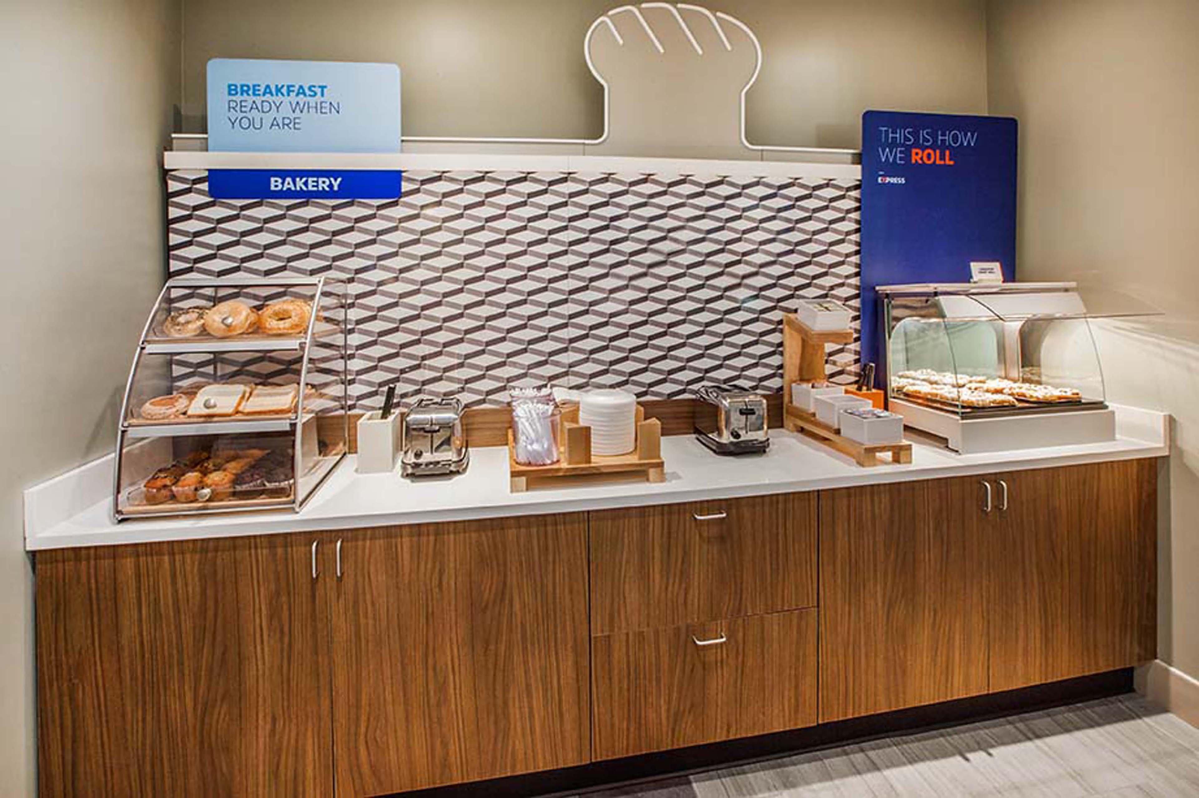Holiday Inn Express Hotel & Suites Milwaukee-New Berlin By Ihg Luaran gambar