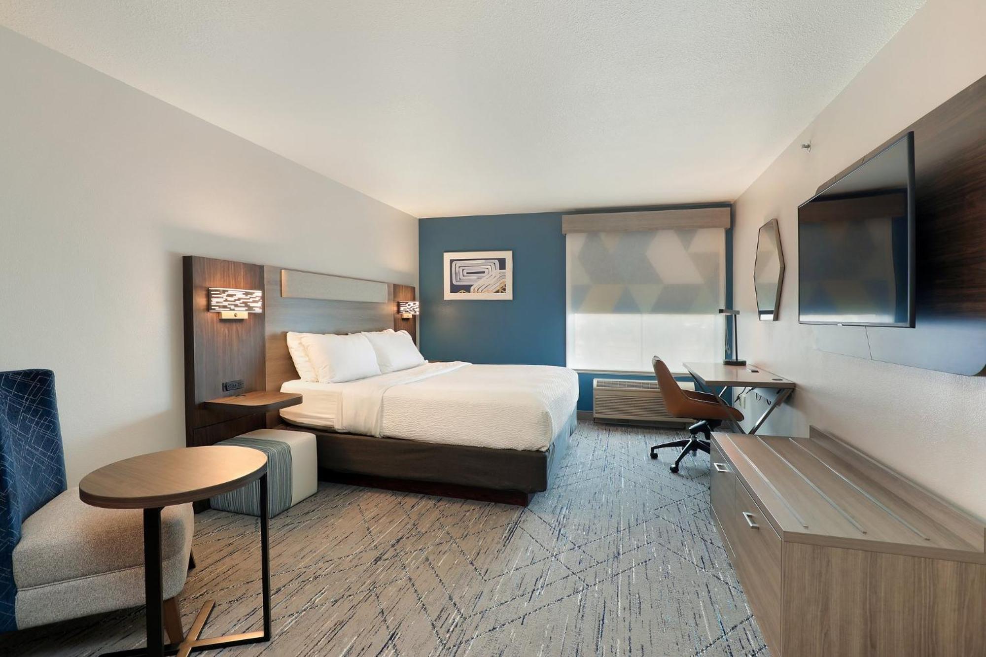 Holiday Inn Express Hotel & Suites Milwaukee-New Berlin By Ihg Luaran gambar
